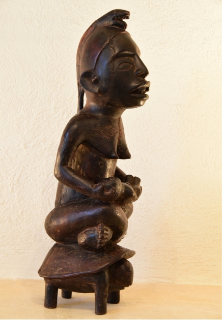 Yombe Mother–and-child figure