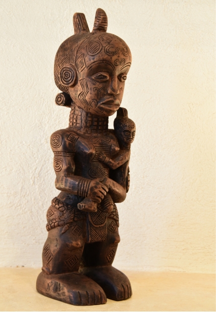 Bena luluwa Mother and Child figure