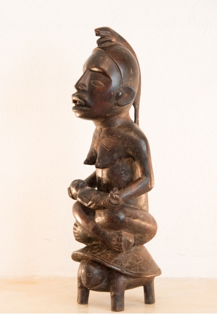 Yombe Mother–and-child figure