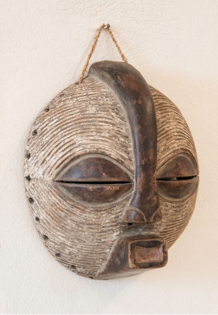 Luba mask